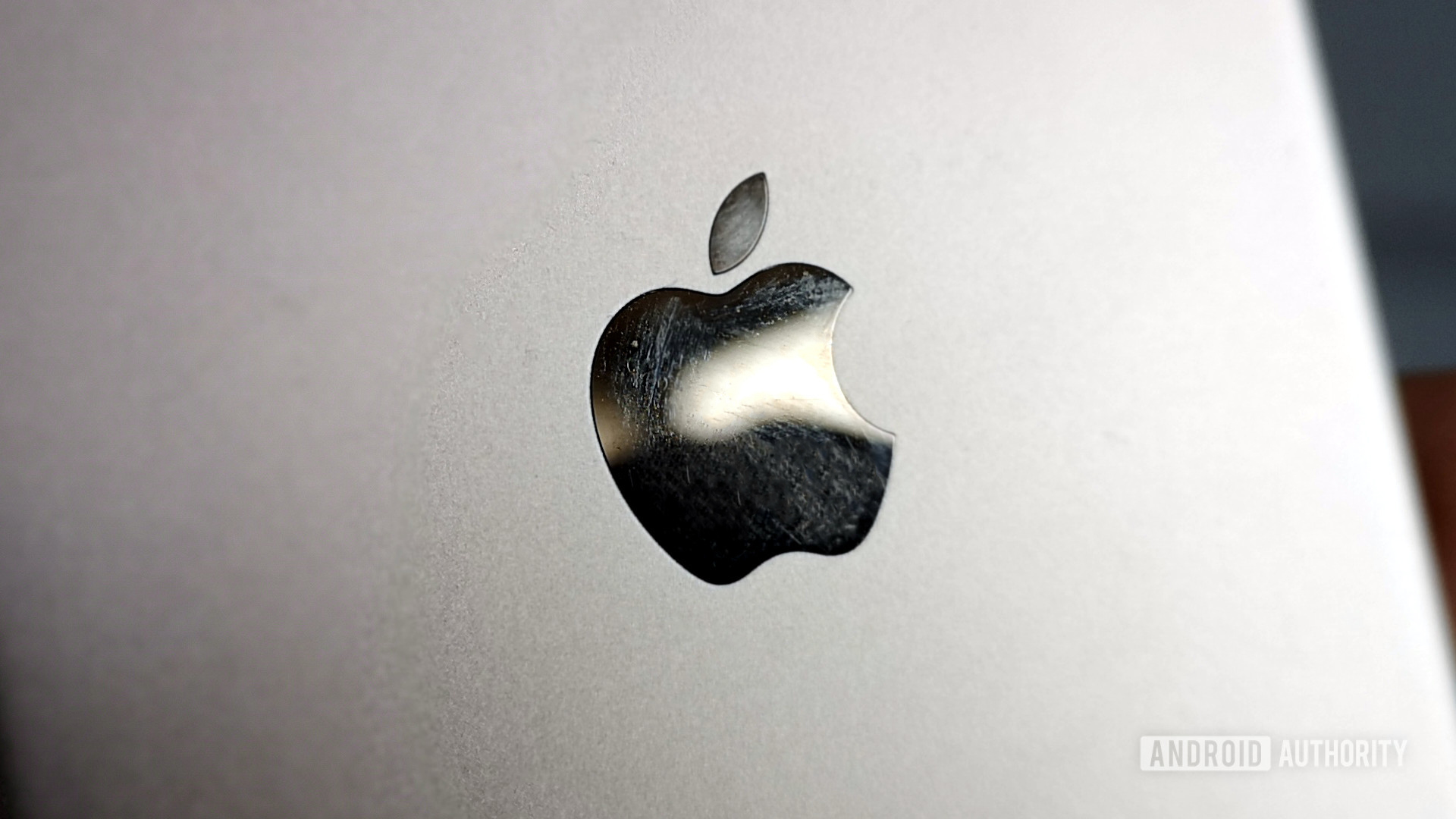 Apple logo close the iPhone