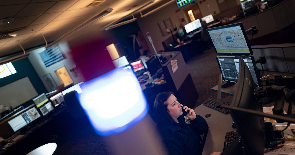 AI bots help 911 dispatchers with their workloads
